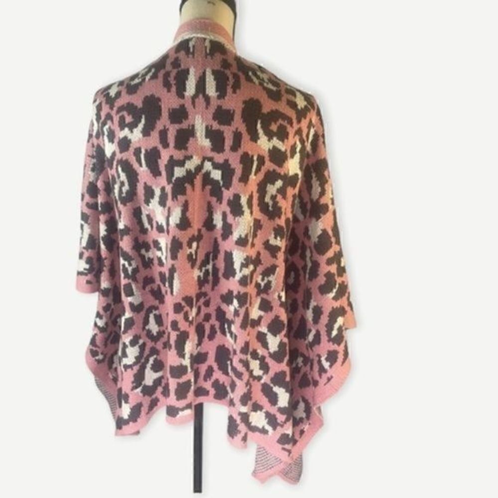 Umgee Animal Print Poncho Sweater Small Medium - Picture 9 of 13